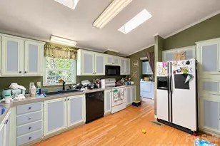 8596 Ledford Ave, Connelly Springs, NC 28612 - Photo 13