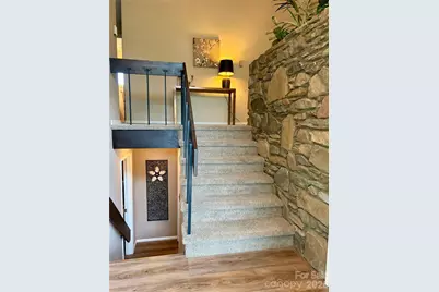 127 College Circle, Swannanoa, NC 28778 - Photo 3