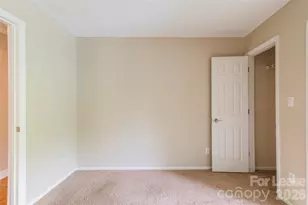 2516 Cranbrook Ln, Charlotte, NC 28207 - Photo 19