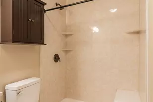 2516 Cranbrook Ln, Charlotte, NC 28207 - Photo 13