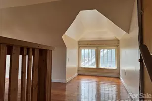 200 Courtland Pl, Asheville, NC 28801 - Photo 17