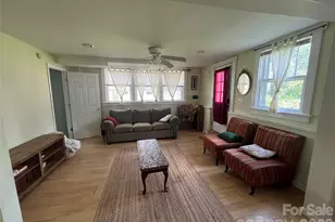 200 Courtland Pl, Asheville, NC 28801 - Photo 23