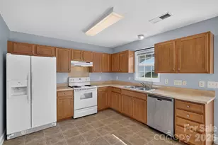 2007 Stepping Stone Ln, Monroe, NC 28110 - Photo 7