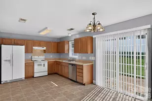 2007 Stepping Stone Ln, Monroe, NC 28110 - Photo 5