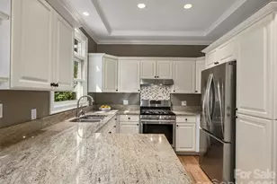 177 SkyView Cir, Asheville, NC 28804 - Photo 15