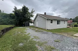 346 N Cleghorn St, Rutherfordton, NC 28139 - Photo 23