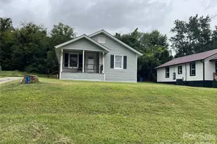 346 N Cleghorn St, Rutherfordton, NC 28139 - Photo 1
