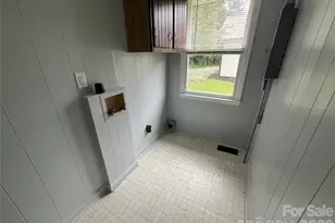 346 N Cleghorn St, Rutherfordton, NC 28139 - Photo 13