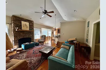 502 Pace Road, Hendersonville, NC 28792 - Photo 5