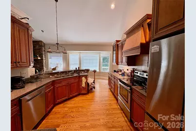 502 Pace Road, Hendersonville, NC 28792 - Photo 9