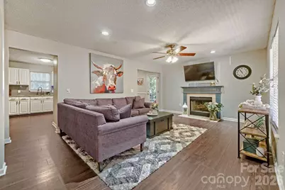 7742 Red Robin Trail, Denver, NC 28037 - Photo 5