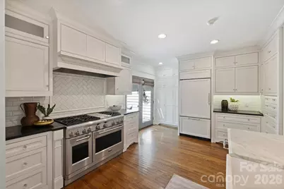 616 E Tremont Avenue, Charlotte, NC 28203 - Photo 13