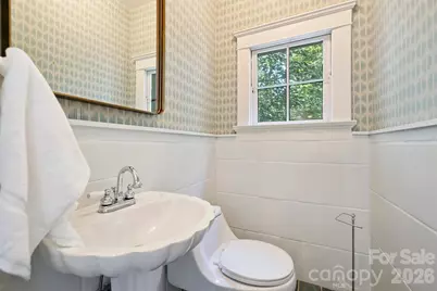 616 E Tremont Avenue, Charlotte, NC 28203 - Photo 27