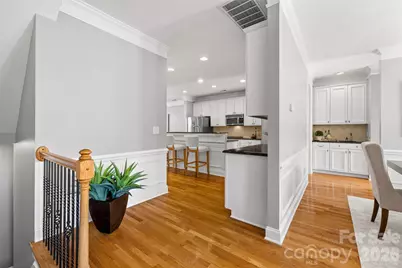 7810 Springs Village Lane, Charlotte, NC 28226 - Photo 9