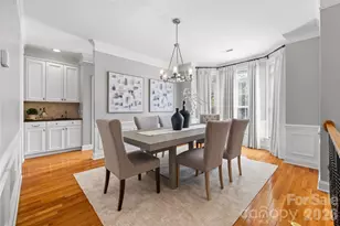7810 Springs Village Ln, Charlotte, NC 28226 - Photo 3