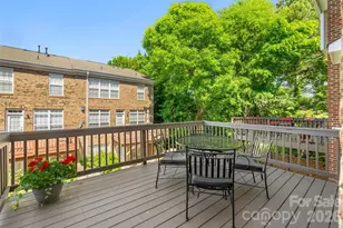 7810 Springs Village Ln, Charlotte, NC 28226 - Photo 15