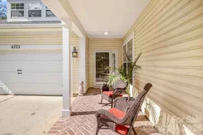 6723 Carrington Pointe Drive, Huntersville, NC 28078 - Photo 5