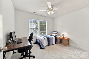 1913 Wilburn Park Ln NW, Charlotte, NC 28269 - Photo 21