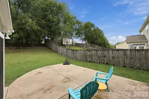 1913 Wilburn Park Ln NW, Charlotte, NC 28269 - Photo 35