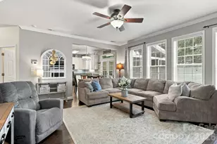 1913 Wilburn Park Ln NW, Charlotte, NC 28269 - Photo 5