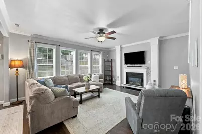 1913 Wilburn Park Lane NW, Charlotte, NC 28269 - Photo 9