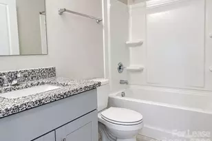 1006 Sharon Towns Dr, Charlotte, NC 28210 - Photo 15