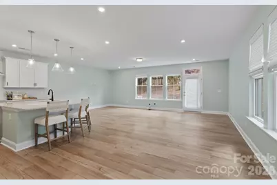 6113 Mariemont Circle, Charlotte, NC 28226 - Photo 11