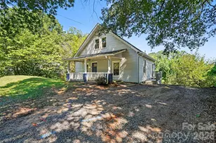 224 E Catawba Ave, Mooresville, NC 28115 - Photo 3