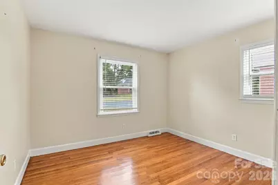 7033 Starvalley Drive, Charlotte, NC 28210 - Photo 11