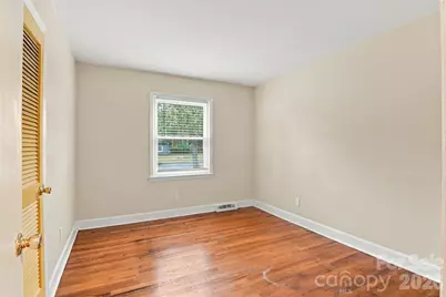 7033 Starvalley Drive, Charlotte, NC 28210 - Photo 13