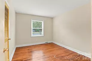 7033 Starvalley Dr, Charlotte, NC 28210 - Photo 13