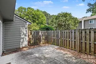 3272 Heathstead Place, Charlotte, NC 28210 - Photo 25