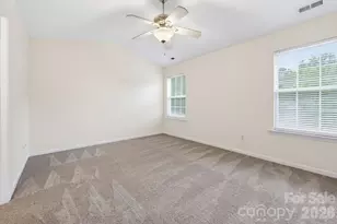 2176 Winthrop Chase Dr, Charlotte, NC 28212 - Photo 21