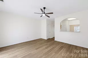 2176 Winthrop Chase Dr, Charlotte, NC 28212 - Photo 13