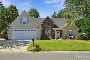 526 Kenbridge Ln, Rock Hill, SC 29732 - Photo 1