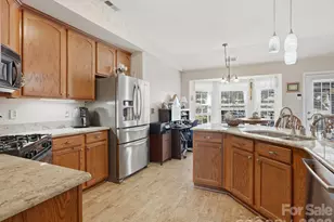 526 Kenbridge Ln, Rock Hill, SC 29732 - Photo 11
