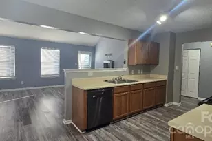 10623 Campion Ct, Charlotte, NC 28213 - Photo 7