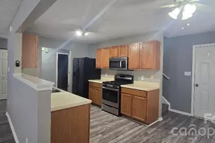 10623 Campion Ct, Charlotte, NC 28213 - Photo 5