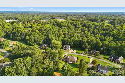1163 Willow Creek Drive, Newton, NC 28658 - Photo 47