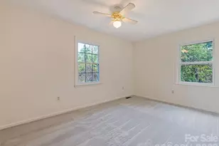 11 Crestwood Ln, Candler, NC 28715 - Photo 25
