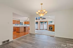 11 Crestwood Ln, Candler, NC 28715 - Photo 13