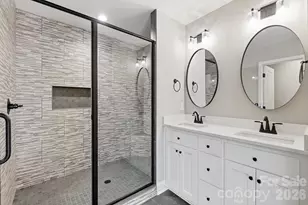 6097 Tinsley Ct, Sherrills Ford, NC 28673 - Photo 5