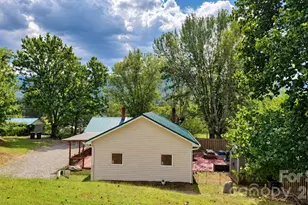 16 Warren Creek Rd, Candler, NC 28715 - Photo 47