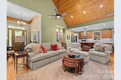 359 New Castle Road, Brevard, NC 28712 - Photo 15