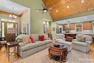 359 Newcastle Rd, Brevard, NC 28712 - Photo 15