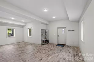 18 Sulphur Springs Rd, Asheville, NC 28806 - Photo 29