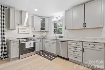 914 Springdale Lane, Gastonia, NC 28052 - Photo 9