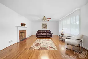 914 Springdale Ln, Gastonia, NC 28052 - Photo 3