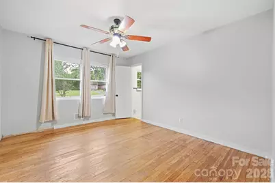 914 Springdale Lane, Gastonia, NC 28052 - Photo 15