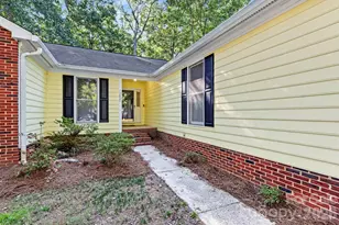 13820 Portpatrick Ln, Matthews, NC 28105 - Photo 3